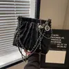 Bolsa de Axila Plissada da Moda para Mulheres Verão 2024 Nova Bolsa de Ombro Simples de Alta Qualidade Bolsa Transversal Versátil Tendência