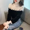 Blusa de Veludo com Patchwork de Renda de Crochê de Temperamento Francês Feminina 2025 Outono/Inverno Novo Top Elegante Feminino Color Block
