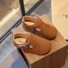 Novos Sapatos Infantis Primavera 2025 Estilo Coreano Sapatos Birkenstock para Crianças Sapatos de Couro para Meninos Sapatos Individuais para Meninas Sola Macia Sapatos Versáteis da Moda