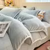 Conjunto de Quatro Peças de Plush Leite de Inverno com Adição de Plush e Lençol de Cama Espesso de Coral, Capa de Edredom, Fronha Peça Única Flanela Inverno