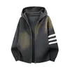 Nuevo suéter de punto con capucha para otoño e invierno para hombre, chaqueta cárdigan de tres rayas, estilo old money, venta al por mayor de fábrica transfronteriza