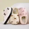 Nuevas Pantuflas Peludas 2025 para Uso Interior en Invierno en Casa, Cálidas y Forradas, de Suela Gruesa, Cómodas Pantuflas de Algodón para Mujer