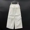 Conjunto de Tres Piezas de Verano 2026 con Top de Encaje Hueco Nuevo y Pantalones de Pierna Ancha Plisados Diseño de Nicho