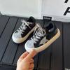 Zapatos de tabla para niñas, zapatos de tabla bajos con lentejuelas y estrellas, primavera y otoño 2024, nuevos zapatos casuales ligeros y transpirables para niños, zapatillas de moda