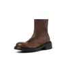 Botas Martin femininas de couro genuíno, design slim-fit, novo estilo outono/inverno, com bico redondo, salto médio a grosso e acabamento com lavagem de cor.