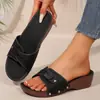 Nuevas sandalias de mujer de comercio exterior transfronterizo con suela gruesa, hebilla, remaches y tacón de cuña abierto para la playa