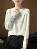 Nueva camiseta de punto bordada estilo chino con cuello redondo, capa interior versátil de manga larga para mujer, top chic estilo chino