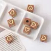 Cor de Doces Acrílico Quadrado Coração Estampado Contas Soltas DIY Pulseira Colar Corrente de Celular Acessórios com Contas Material