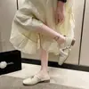 Zapatos Planos de Moda Versátiles Estilo Noche para Mujer 2025 Verano y Otoño Nuevos Zapatos Mary Jane Franceses de Boca Baja Suaves y Elegantes