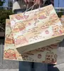 Lindo Bolso de Mano de Tamaño Pequeño Bolsa de Regalo Bolsa de Papel Grande Exquisita Estilo Ins Temporada de Graduación Embalaje para Regalo de Cumpleaños Compañero
