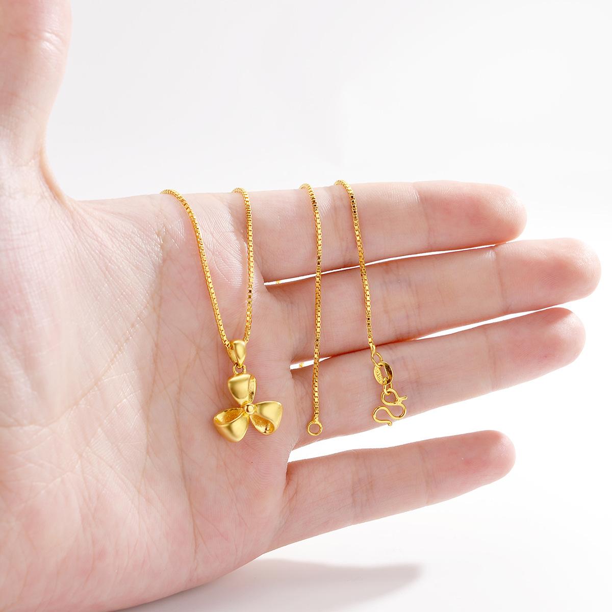 19072772755_1842851670