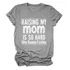 Raising my mom es un sitio independiente de Amazon eBay para camisetas de mujer cómodas, versátiles y elegantes de cuello redondo y manga corta
