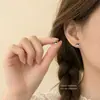 Pendientes de Gato y Perro de Resina con Dibujos Animados Simples de Plata S999 para Mujer, Frescos y Dulces, Pendientes de Botón Lindos y Versátiles