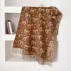 Bufanda de Borla Abstracta Corazón Doble Cara Maillard para Mujer Otoño Invierno Cálida Espesa Atmósfera Retro Chal Grande Venta al por Mayor