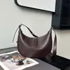 Bolsa de Couro de Alta Qualidade em Formato de Meia-Lua para o Dia a Dia, Bolsa de Ombro Feminina, Novo Estilo Outono/Inverno 2026, Bolsa de Ombro Único Transversal, Bolsa de Mão Formato Bolinho