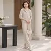 Conjunto de dos piezas elegante de manga corta para otoño e invierno de mujeres de mediana edad y mayores, conjunto versátil de talla grande nuevo y moderno casual