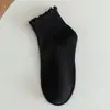 Calcetines de mujer con borde de volantes para otoño e invierno, calcetines cortos de encaje de algodón absorbentes de sudor, calcetines JK de estilo japonés para maternidad, venta al por mayor desde Zhuji