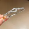 Pulseira Cobra de Alto Padrão para Comércio Exterior, Cravejada com Zircônias, para Mulheres, Pulseira Geométrica Full Diamond de Luxo Leve em Ouro 18K, Atacado do Fabricante