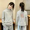 Camiseta Térmica de Forro Polar para Niñas Otoño Invierno Cuello Semi-Alto Elegante Cálida Rayada Ropa Interior para Niños Medianos y Grandes Camiseta de Manga Larga