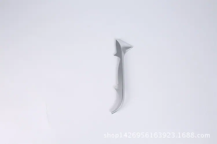 八代凯美瑞-前侧出风口左-亚光银 (1).jpg