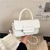 Bolsa de Mão Rétro de Nicho para Mulheres 2026 Nova Coleção de Primavera Pequena Quadrada de Alta Qualidade para o Dia a Dia Ombro Transversal