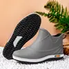 Botas de Chuva de Moda Transfronteiriças para Homens, Sapatos Versáteis Impermeáveis de Cano Curto para Exterior, Sapatos de Borracha Confortáveis Antiderrapantes para Cozinha, Sapatos Impermeáveis para Lavar Carro para Homens