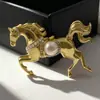 Broche para el Éxito Inmediato, Broche de Caballo del Palacio, Doce Signos del Zodíaco, Accesorios de Corsage Personalizados, Broche de Perla con Diseño de Nicho