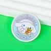 Broche Lindo de Perro Canela Periférico de Sanrio Insignia de Dibujos Animados de Acrílico Broche al por Mayor Decoración de Mochila Colgante Pequeño
