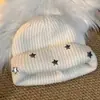 Sombrero de Moda Versátil con Patrón de Estrella, Estilo Coreano de Moda para Circunferencias de Cabeza Grandes, Nuevo Gorro de Invierno Tejido Pullover para Mujer que Favorece el Rostro