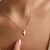 Colar Cruz Pingente Cruz Europeu e Americano Estilo Cruzado Cobre Moda Cor Dourada Gargantilha Joias Femininas Versátil Presente