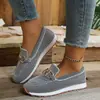 Zapatos Slip-on Transfronterizos Europeos y Americanos Amazon Venta al por Mayor Primavera Punta Redonda Hebilla Metálica Estilo Nuevo 2025 Planos Mujer Venta al por Mayor Tallas Grandes
