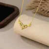 Collar de Hoja Curva para Mujer, Nuevo Estilo Chino 2025, Diseño Microincrustado, Temperamento de Nicho, Cadena para Clavícula Versátil y de Gama Alta