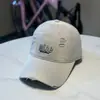 Gorra de Béisbol Unisex de Color Brillante Estilo Coreano Bordado de Letras 3D Bonito Desgastada con Visera Ancha para Adelgazar la Cara