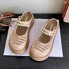 Chinelos de Verão Vazados com Pérolas da Moda Novos Fashionáveis Respiráveis Versáteis Sola Grossa Aumentadores de Altura Fechados Slip-Ons