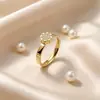 Novedad de Amazon Diseño de Nicho Lleno de Estrellas Acero de Titanio Incrustado con Diamante Anillos de Pareja para Mujer Japonés Coreano Lujo Ligero Acero Inoxidable Anillos de Diamante