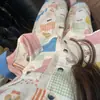 Divertido y juguetón conjunto de pijama de manga larga para mujer con estampado de perro y gato inspirado en la dopamina, adecuado para primavera y otoño, con cuello de solapa, diseño de bloques de color y se puede usar como ropa de estar por casa o como prenda exterior.