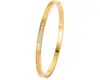 Anillo Geométrico Más Vendido Transfronterizo Pulsera Incrustada de Diamantes para Mujer Oro de 18 Quilates No se Desvanece Lujo Ligero Acero de Titanio de Gama Alta Joyería al por Mayor
