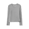 Top base camada de cashmere canelado minimalista com gola redonda para mulheres, preto, corte justo, versátil, valoriza a silhueta, estilo outono/inverno, quente, com mangas compridas