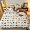 Conjunto de cama de quatro peças em veludo de leite de desenho animado para outono e inverno, com capa de edredom espessa e quente de flanela e fleece de coral, lençol com elástico e lençol de cama