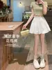 Conjunto de dos piezas de falda floral blanca para mujer, único y hermoso, falda corta abullonada con mangas cortas, un atuendo completo de verano