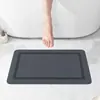 Tapete antiderrapante simples para banheiro doméstico transfronteiriço, tapete macio de terra de diatomáceas absorvente de secagem rápida para banheiro e vaso sanitário, fabricante