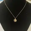 Lele Joias Pingente Flor Recortada Completa Diamante Elegante Nicho Cor Ouro Rosa Não Desbota Luxo Acessível Corrente Clavícula Modelo Feminino