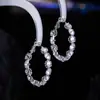 Pendientes de Círculo Grande Sencillos de Circonita Estilo Europeo y Americano, Pendientes Geométricos Exquisitos de Diseño Redondo Nicho con un Toque de Lujo Ligero y de Alta Gama