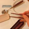 Palillos y Cucharas de Madera Cilíndricos con Mango de Madera Color Azúcar para Alitas de Pollo para Estudiantes y Trabajadores de Oficina para Llevar su Propio Vajilla Portátil de Tres Piezas al Salir