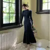 Novo vestido de outono com gola alta média para mulheres, justo ao corpo, saia sereia, vestido longo na base