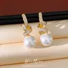 Brincos de Flor Plissada com Zircônia e Pérola Estilo Coreano Elegantes Fashion Brincos de Luxo Leve High-End Venda por Atacado