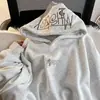 Moletom com Capuz Bordado de Letras Resistente Americano para Homens no Outono e Inverno Forrado com Fleece Peso Pesado Tendência Marca Casual Solto Tops para Casal
