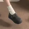 Sapatos casuais e confortáveis de algodão versáteis estilo retrô para mulheres, novos sapatos de algodão quentes da moda com bico redondo para mulheres para outono e inverno 2026
