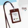 Portatarjetas de identificación exclusivo de cuero genuino transfronterizo, gafete de trabajo personalizado con tres ranuras para tarjetas, cordón para gafete de trabajo, gafete de autobús