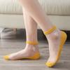 Primavera y verano nuevo calcetines de cristal de margarita pequeña para damas transparentes crisantemo calcetines para mujer seda tarjeta calcetines de barco para mujer lote
